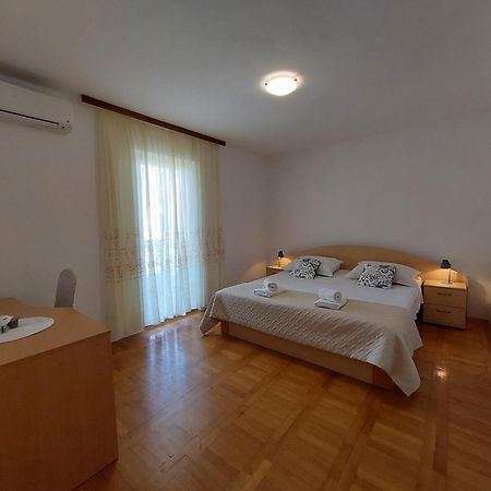 Apartmani Rahela Vodice Buitenkant foto